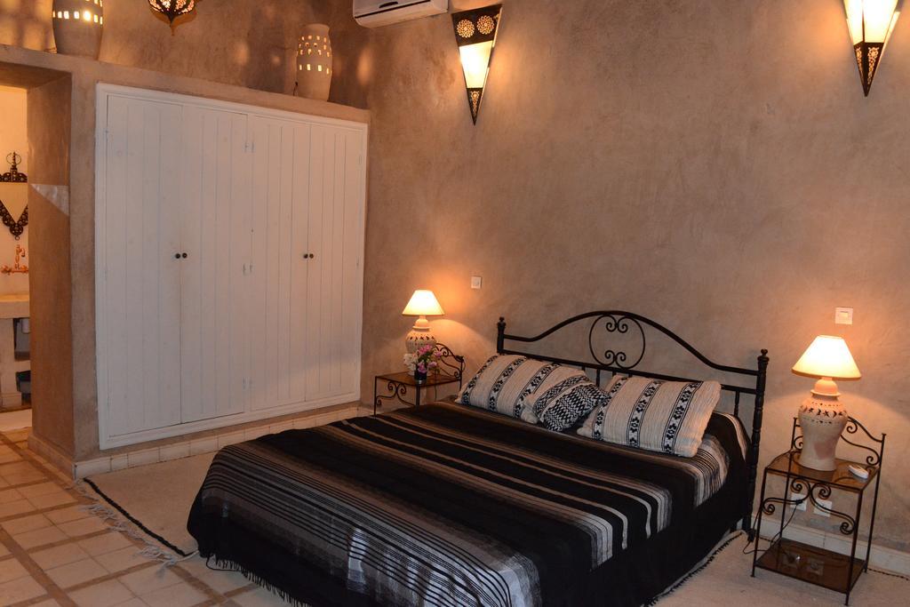 Riad Ain Khadra تارودانت‎ المظهر الخارجي الصورة